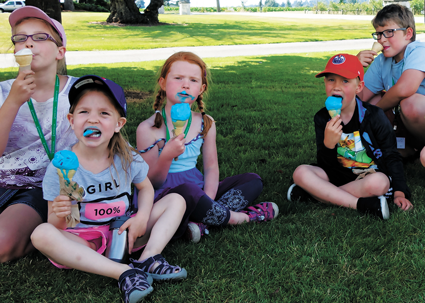 Kids make friends at Gathering 2019