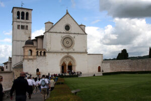 18-01A-pic-5-asissi-basilica-(DR)