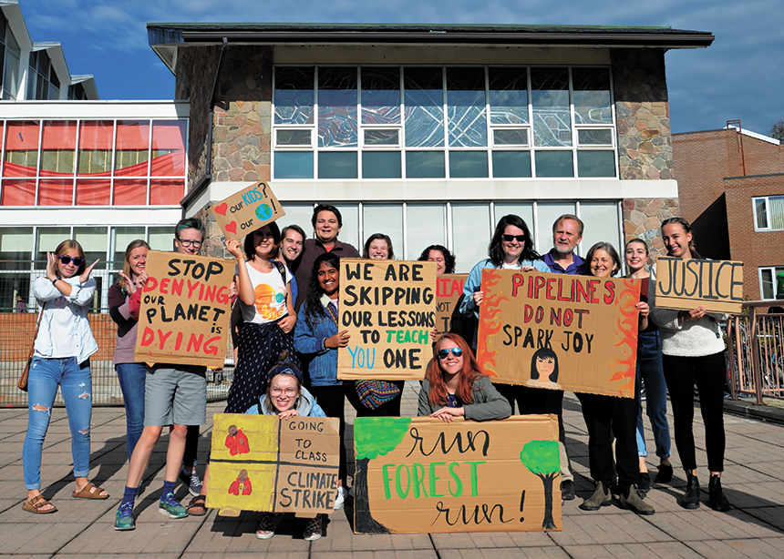 Grebelites strike for climate action