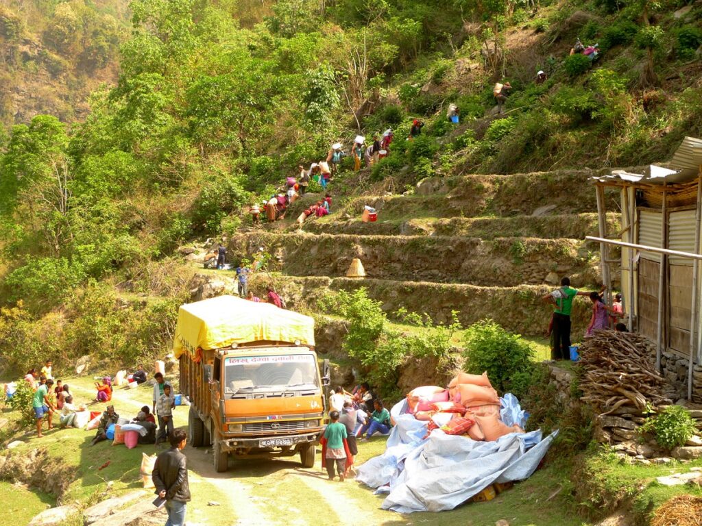 2015-May-28-Nepal-tractor-photo3