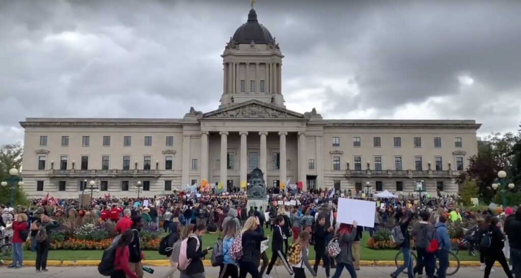 2019-oct-04-videoclimatestrikewpg_01