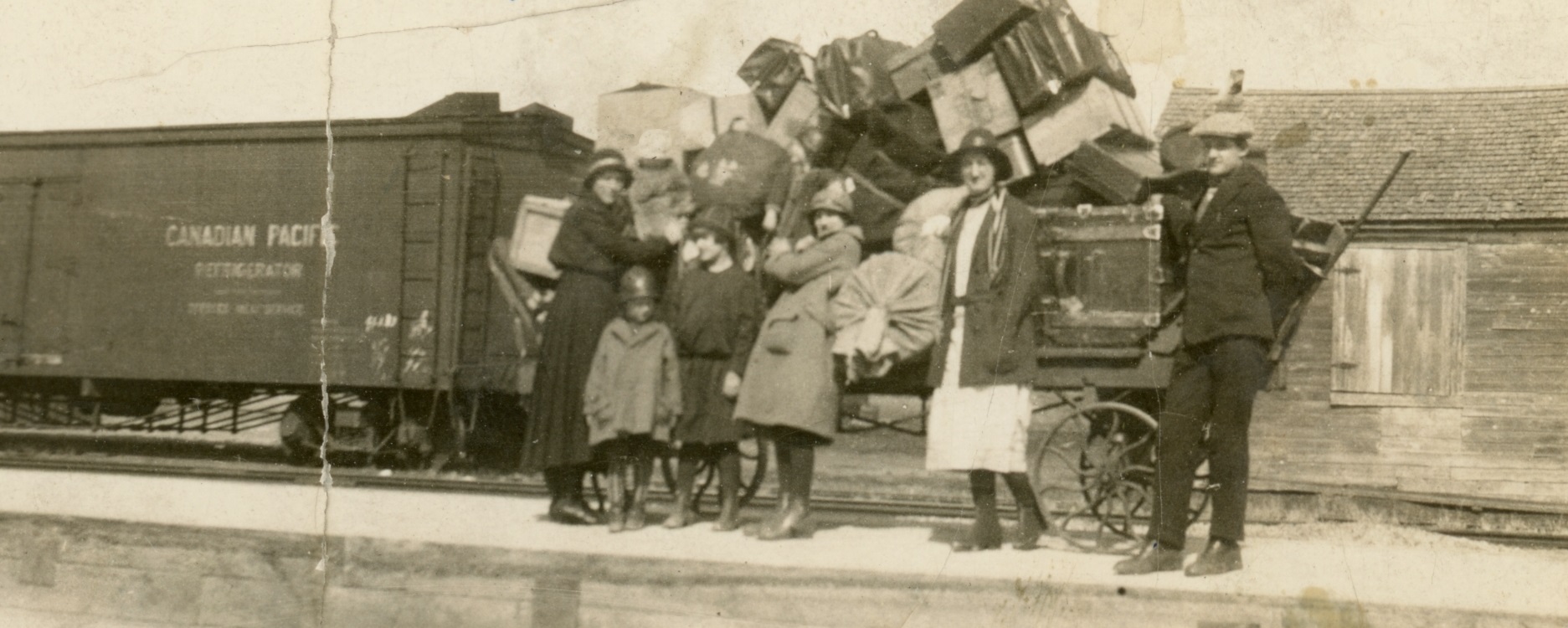 Train tour prepares to leave the station