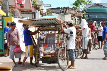 Typhoon Haiyan survivors to receive building supplies, employment, training