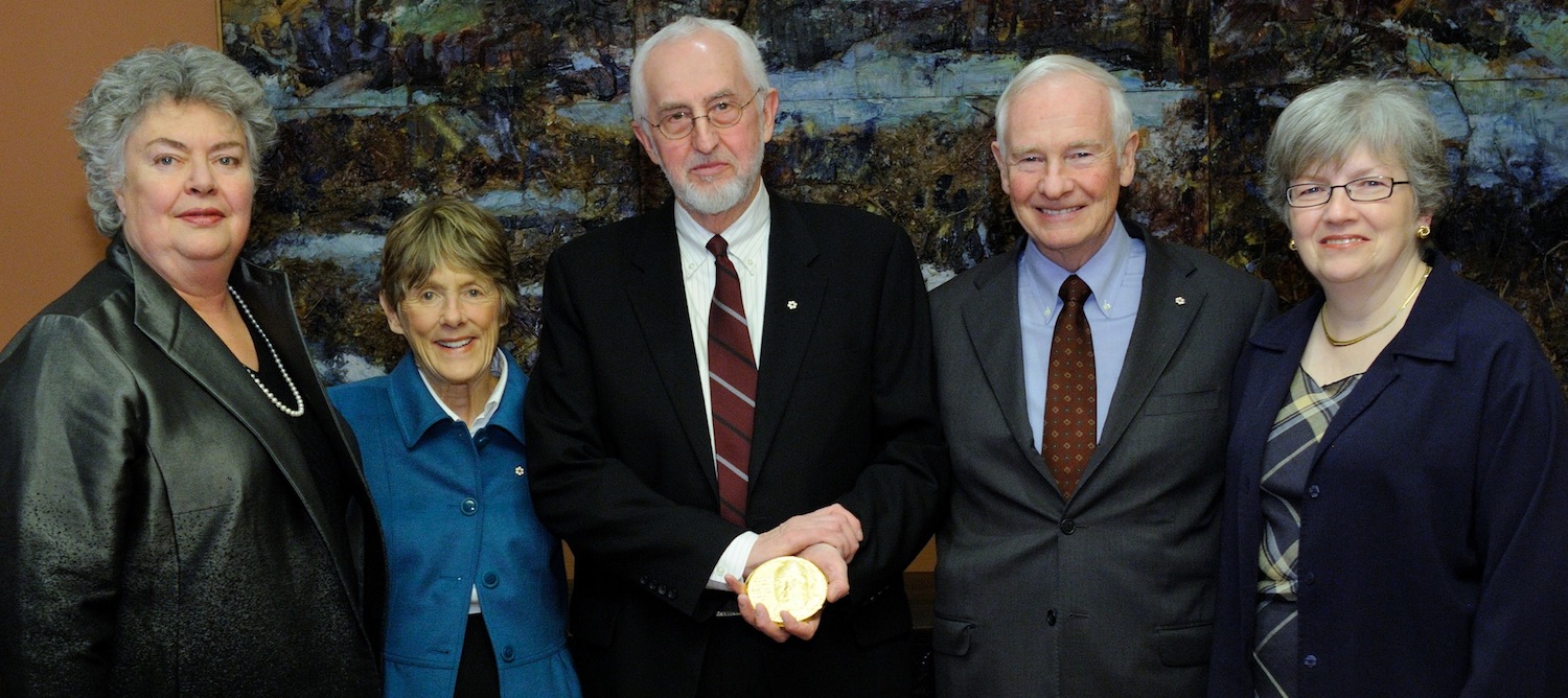 Governor General bestows peace medal on Regehr