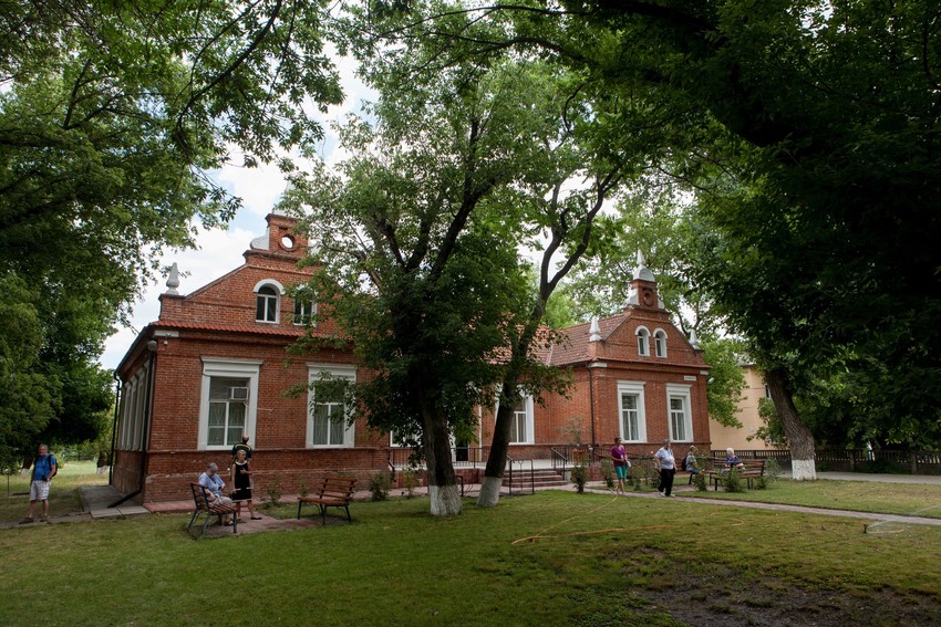 Mennonite organizations providing aid in Ukraine